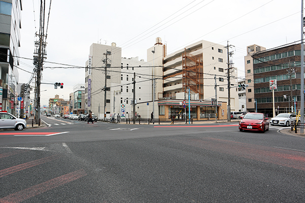鳥居松交差点②